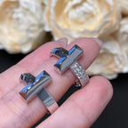 T Wire Medium Diamond Ring – LUX VERSE Luxury Designer Fashion Outlet