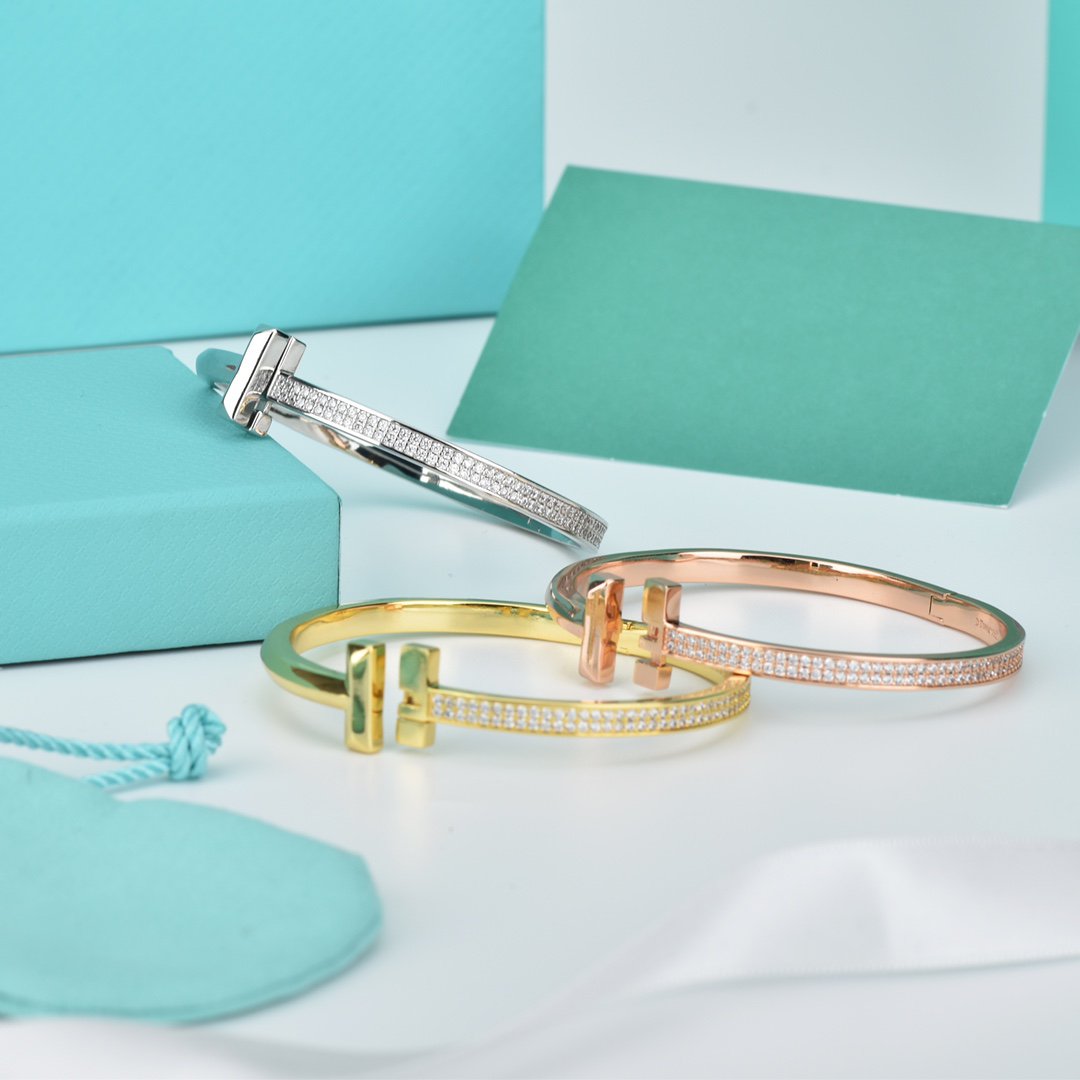 Wide Diamonds Hinged Bangle – LUX VERSE Luxury Designer Fashion Outlet