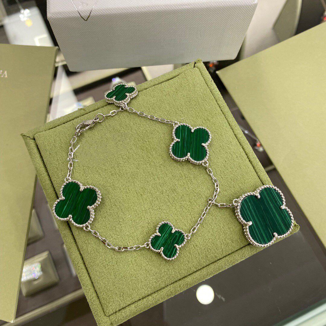 Magic Clover 5 Motifs  Malachite Bracelet Sivler – LUX VERSE Luxury Designer Fashion Outlet