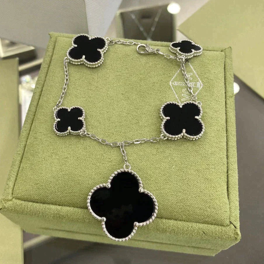 Magic Clover 5 Motifs  Onyx Bracelet Sivler – LUX VERSE Luxury Designer Fashion Outlet
