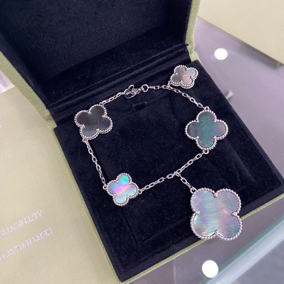 Magic Clover 5 Motifs Dark Mop Bracelet Sivler – LUX VERSE Luxury Designer Fashion Outlet
