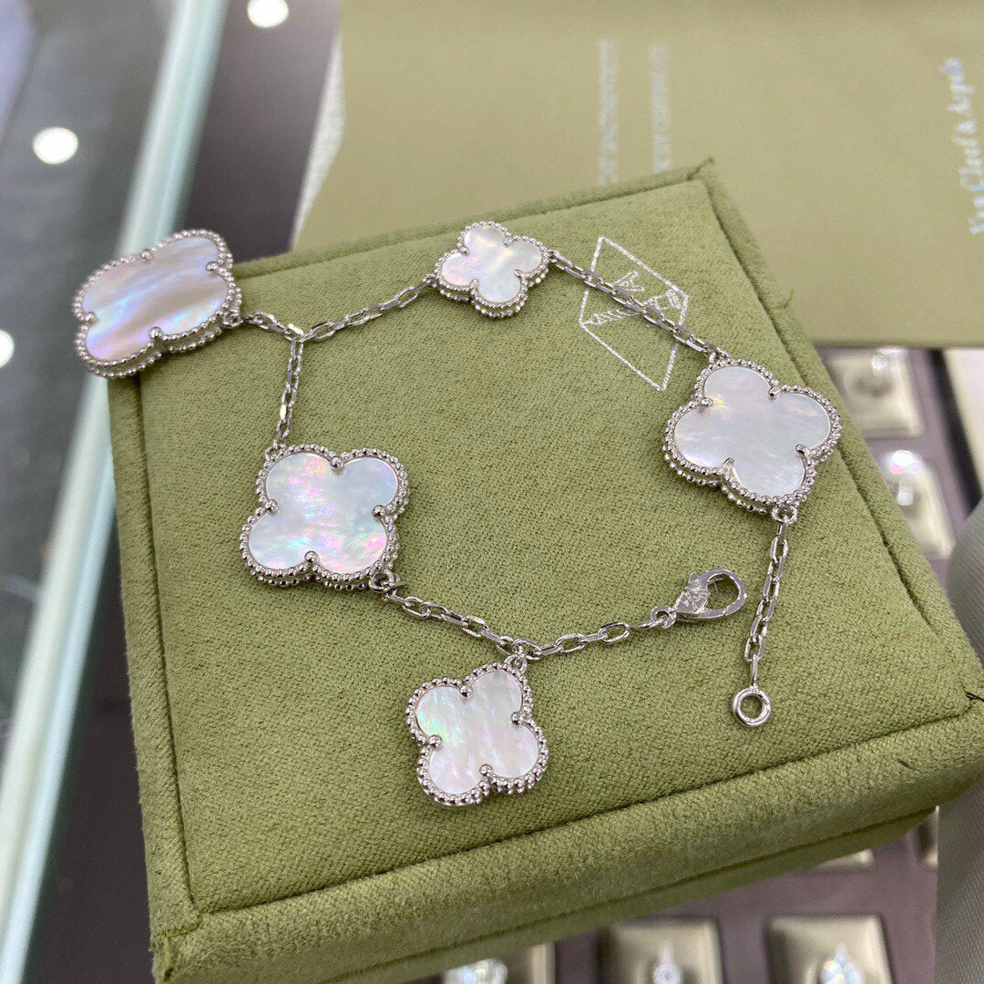 Magic Clover 5 Motifs White Mop Bracelet Sivler – LUX VERSE Luxury Designer Fashion Outlet