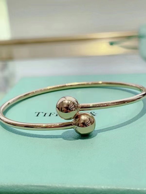 City Hardwear Ball Bypass Bracelet – LUX VERSE Luxury Designer Fashion Outlet