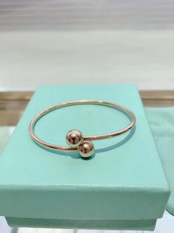 City Hardwear Ball Bypass Bracelet – LUX VERSE Luxury Designer Fashion Outlet