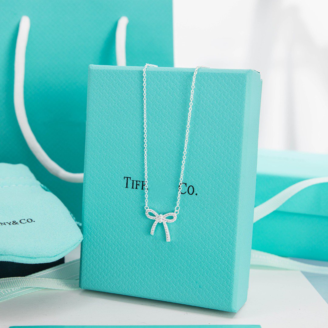 Ribbon Necklace Bow Pendant Diamond Charm Chain – LUX VERSE Luxury Designer Fashion Outlet