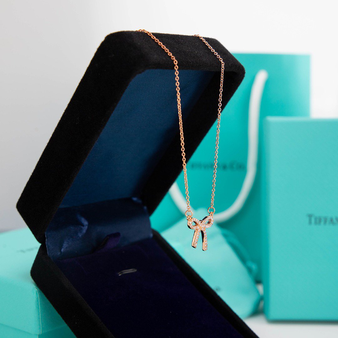 Ribbon Necklace Bow Pendant Diamond Charm Chain – LUX VERSE Luxury Designer Fashion Outlet