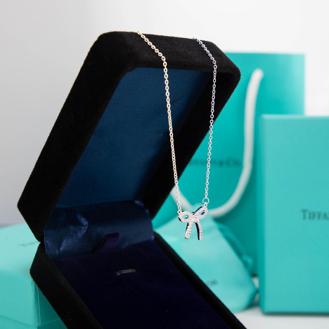 Ribbon Necklace Bow Pendant Diamond Charm Chain – LUX VERSE Luxury Designer Fashion Outlet
