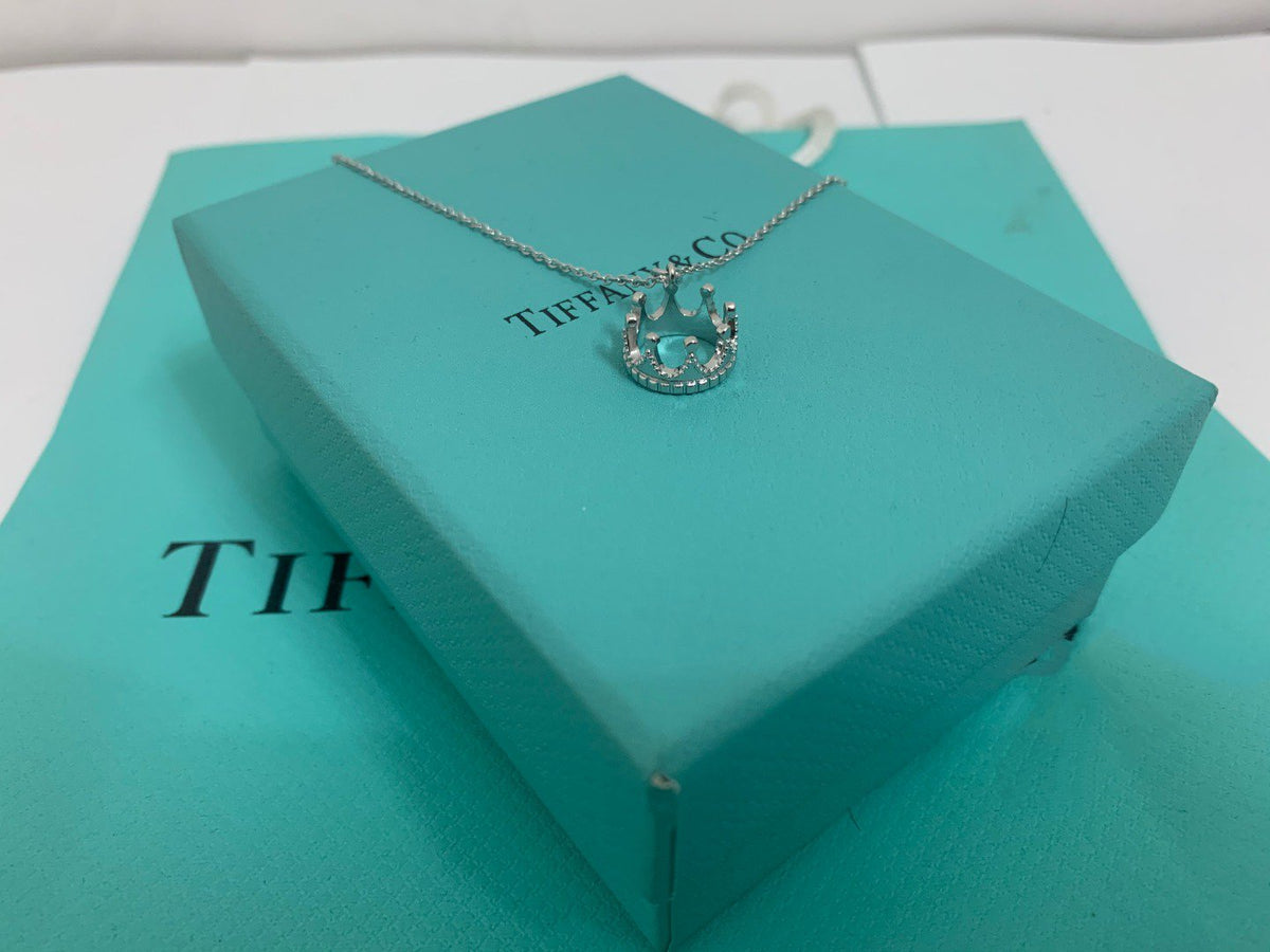 Crown Necklace Mecari – LUX VERSE Luxury Designer Fashion Outlet