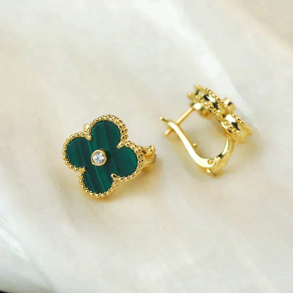 Clover Medium 1 Motifs Malachite Diamond Earrings – LUX VERSE Luxury Designer Fashion Outlet