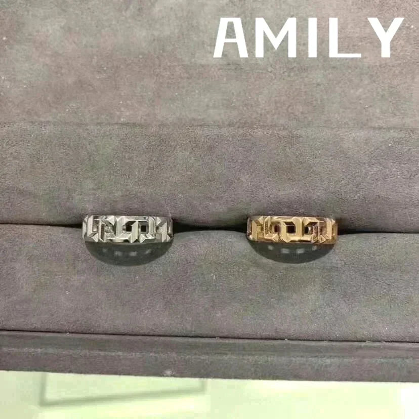 T True Silver Ring – LUX VERSE Luxury Designer Fashion Outlet
