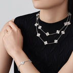 Pulsera Vintage Alhambra – sTONE STONE Mother-of-pearl: 5 stones As each stone is unique, its color and – LUX VERSE Luxury Designer Fashion Outlet
