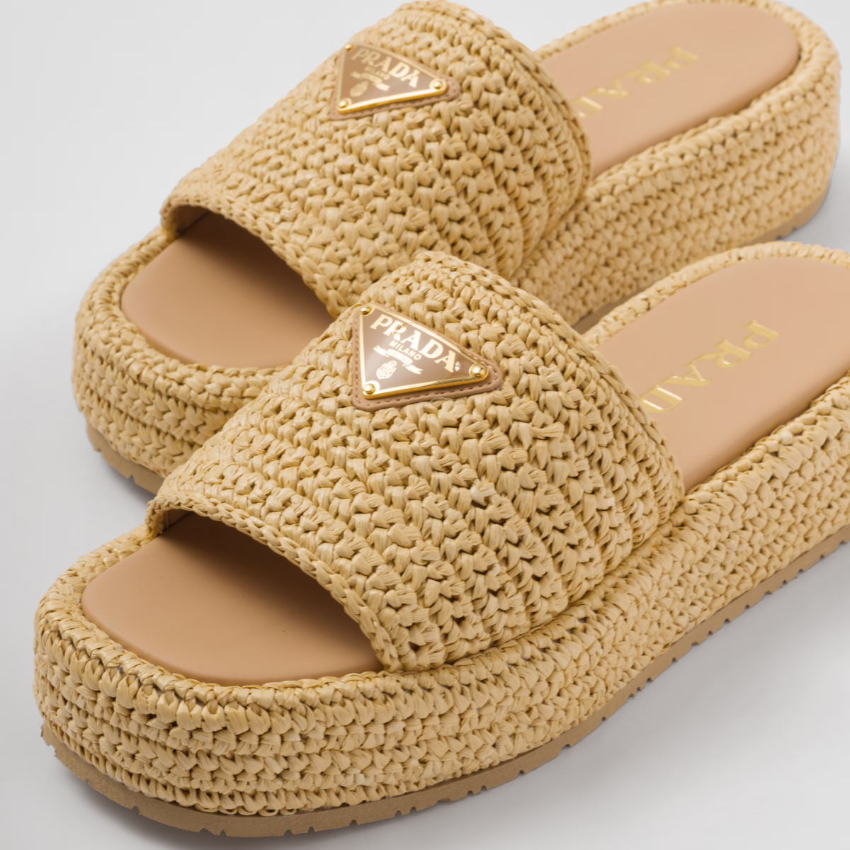 Crochet Flatform Iconic Slides – a simple yet sophisticated crochet pattern enhances the design of these flatform – LUX VERSE Luxury Designer Fashion Outlet