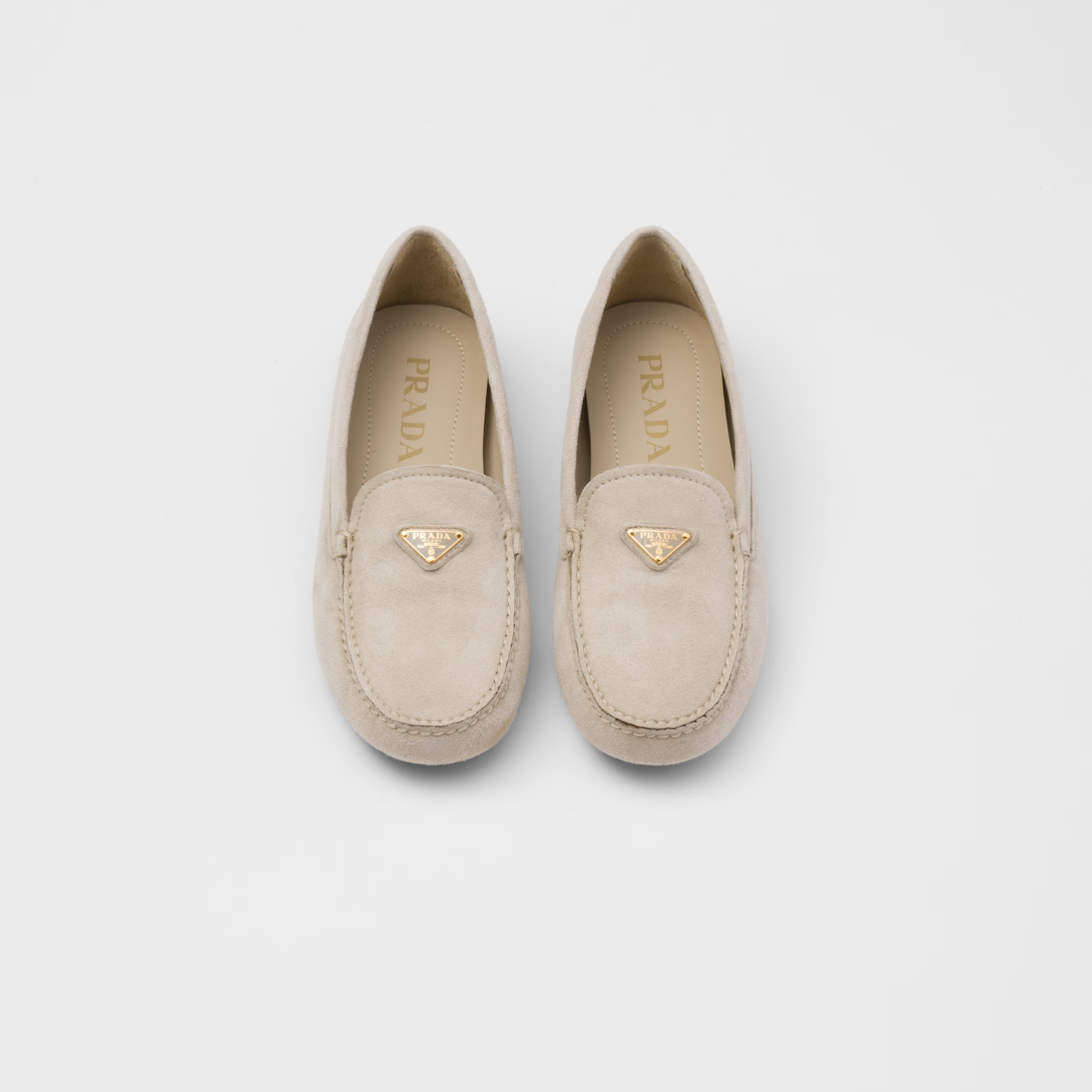 Suede driving loafers – the elegant and comfortable style made of suede leather is characterized by – LUX VERSE Luxury Designer Fashion Outlet