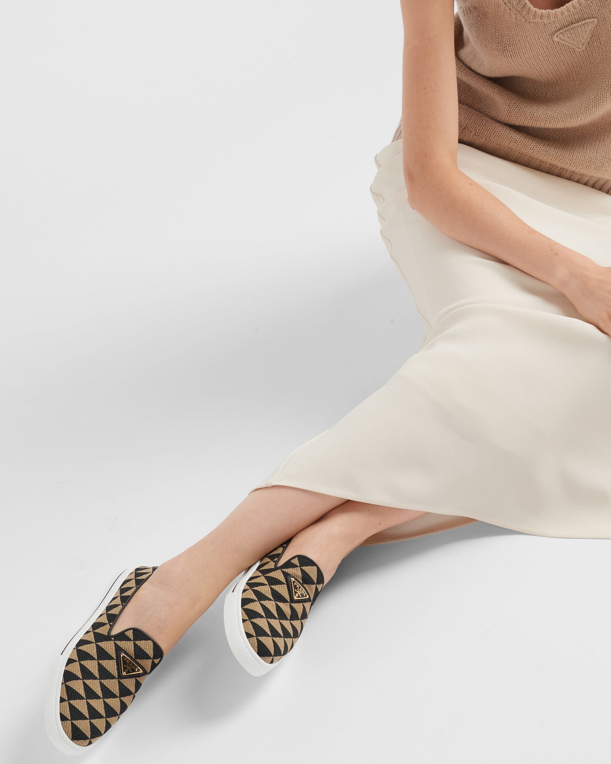 Embroidered fabric slip-on shoes – the shoe is embellished with a reinterpretation of the iconic triangle, reinvented – LUX VERSE Luxury Designer Fashion Outlet