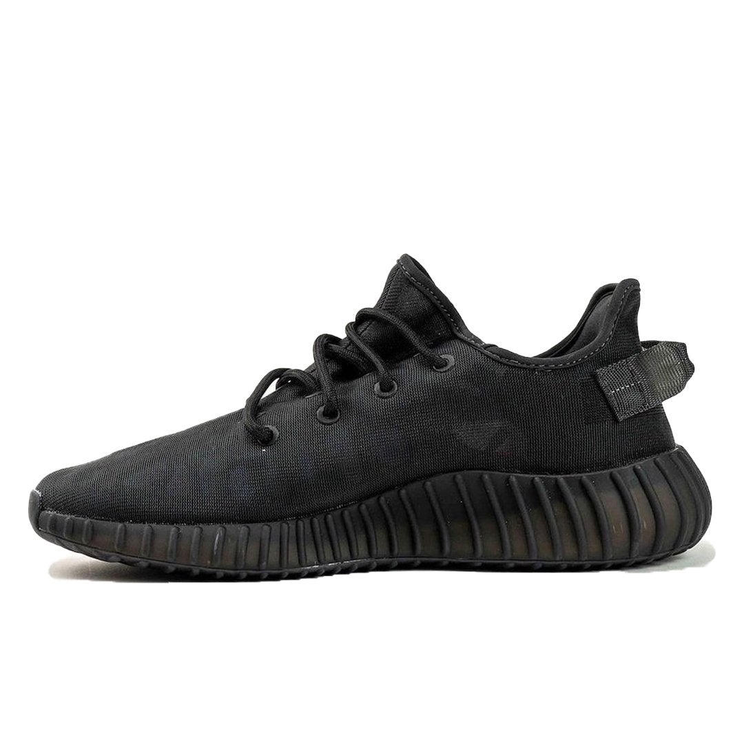 Mono Cinder – the Yeezy Boost 350 V2 Mono Cinder arrives with a Cinder lightweight mesh upper with – LUX VERSE Luxury Designer Fashion Outlet