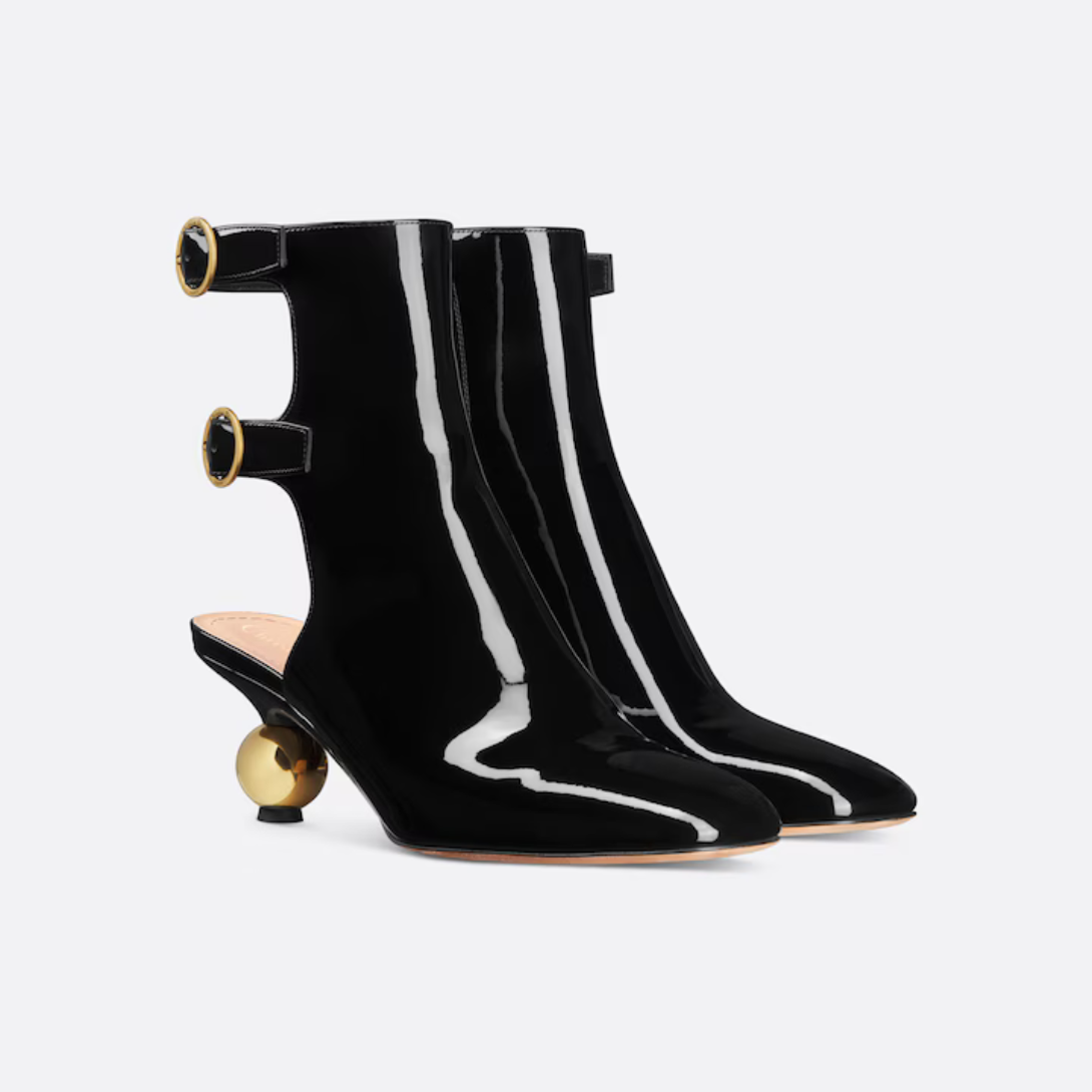 D-Idole Heeled Ankle Boot – unveiled at the Autumn-Winter 2024-2025 Fashion Show, the new D-Idole heeled ankle – LUX VERSE Luxury Designer Fashion Outlet