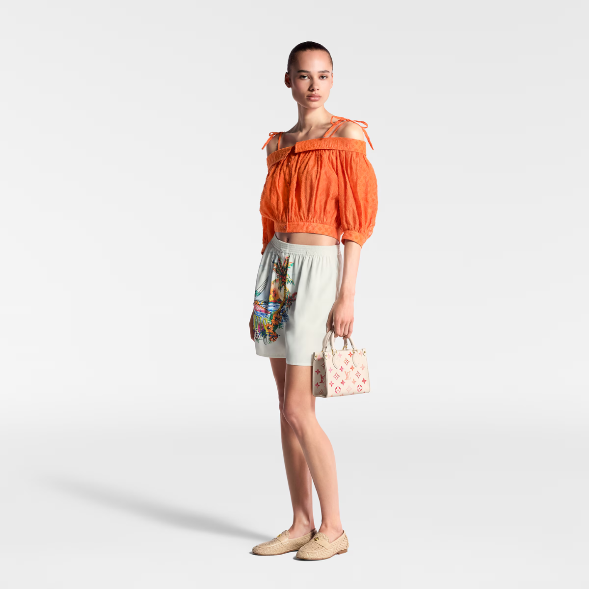 OnTheGo BB beige – the Monogram Blossoms printed on the leather have a watercolor aspect – LUX VERSE Luxury Designer Fashion Outlet