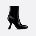 D-Fiction Heeled Ankle Boot – new for Winter 2023, the D-Fiction heeled ankle boot transcends codes of elegance – LUX VERSE Luxury Designer Fashion Outlet