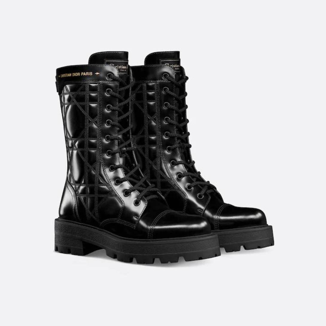 D-Unit Ankle Boot – crafted in white calfskin, it is enhanced by the Cannage motif with a quilted effect – LUX VERSE Luxury Designer Fashion Outlet