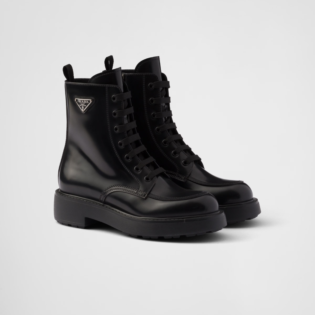 Brushed leather boots – the elegance of brushed leather enhances the clean design of these modern – LUX VERSE Luxury Designer Fashion Outlet