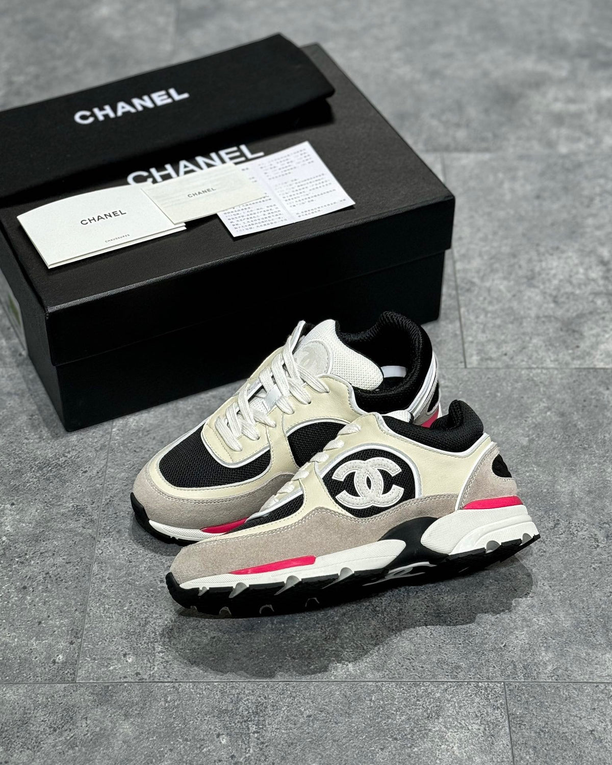 White Mesh Colourblock Chunky - Women's
