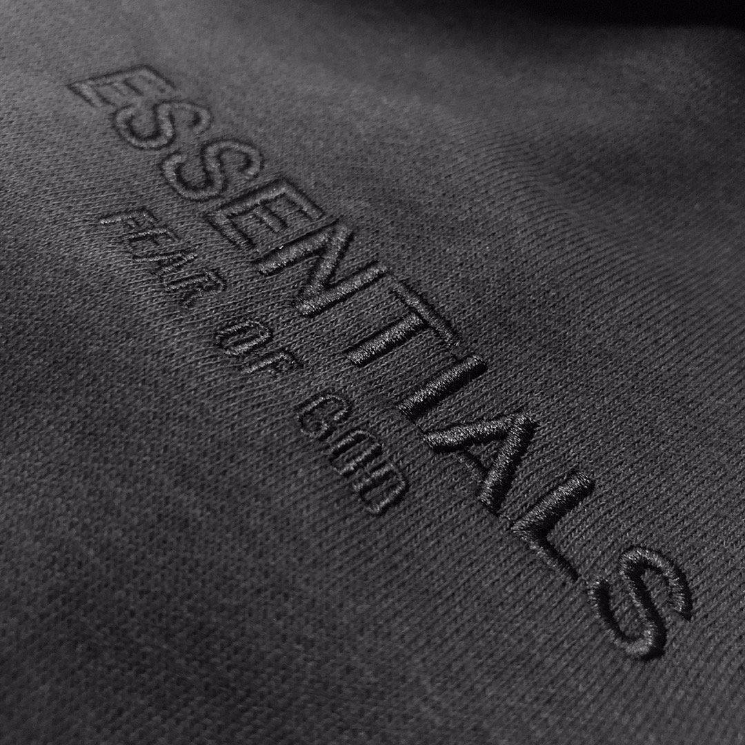 Essentials Logo Sweatshirt Schwarz-Weiß – Herren