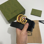Doppel-G-Gürtel mit Goldschnalle
