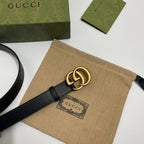 Doppel-G-Gürtel mit Goldschnalle