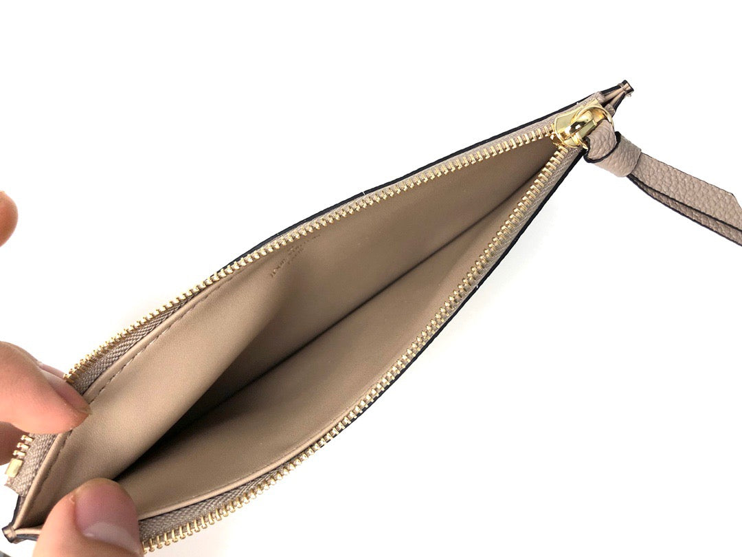 Braune Brieftasche