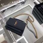 Kate Schultertasche mit Krokoprägung