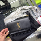 Kate Schultertasche mit Krokoprägung