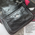 Niki geraffte Schultertasche
