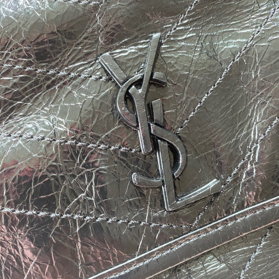 Niki geraffte Schultertasche