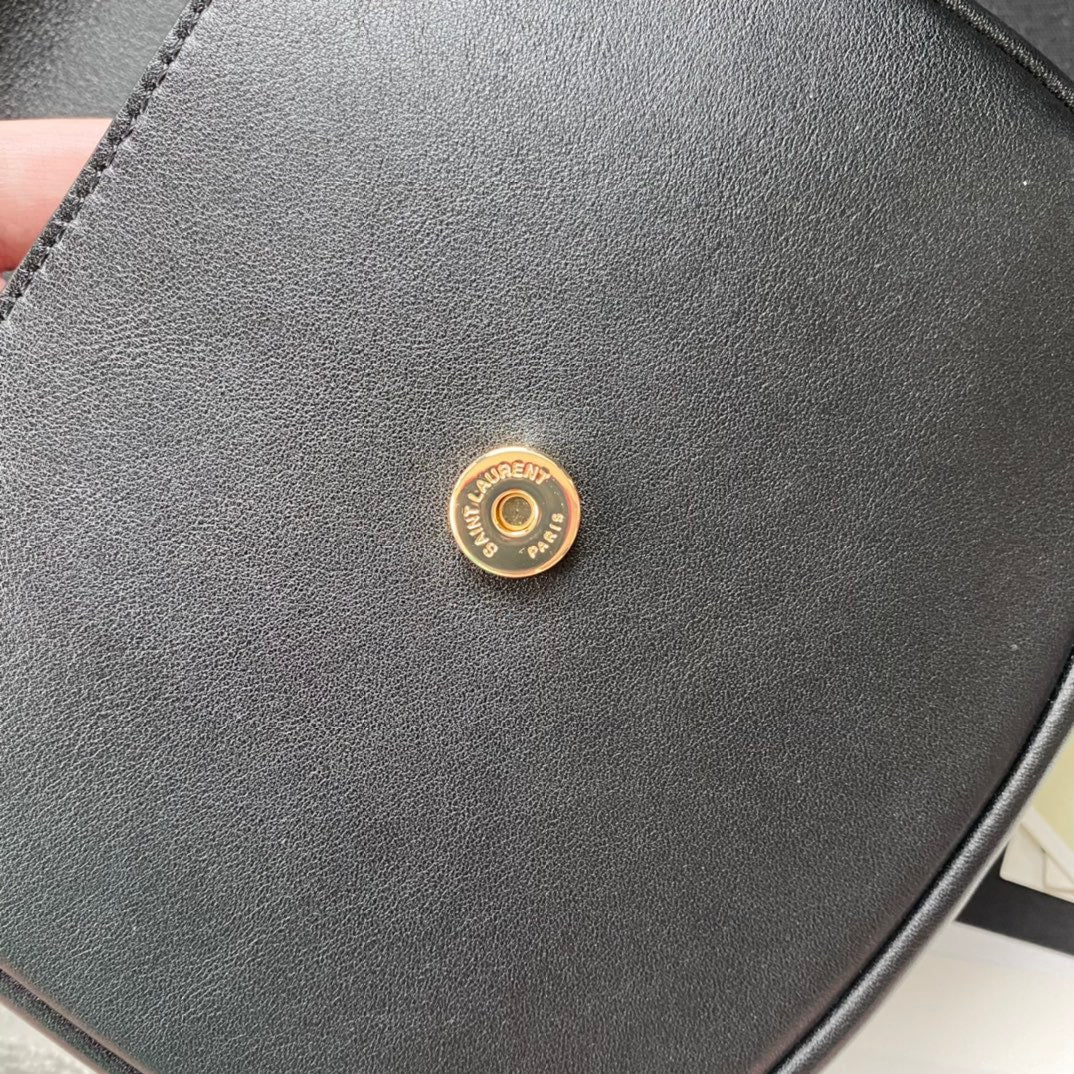 Kate Smooth Shoulder Bag