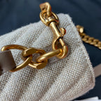 Goldene Umhängetasche