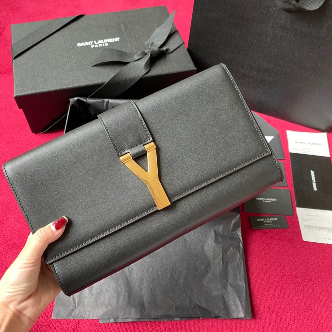 Light Black Clutch