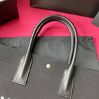 Schwarze Tragetasche