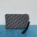 Mehrfarbige Clutch