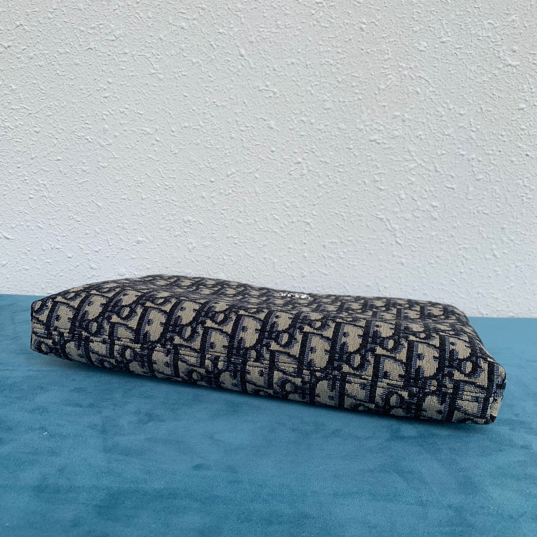 Mehrfarbige Clutch