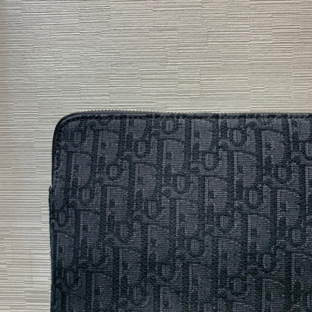 Mehrfarbige Clutch