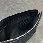 Mehrfarbige Clutch