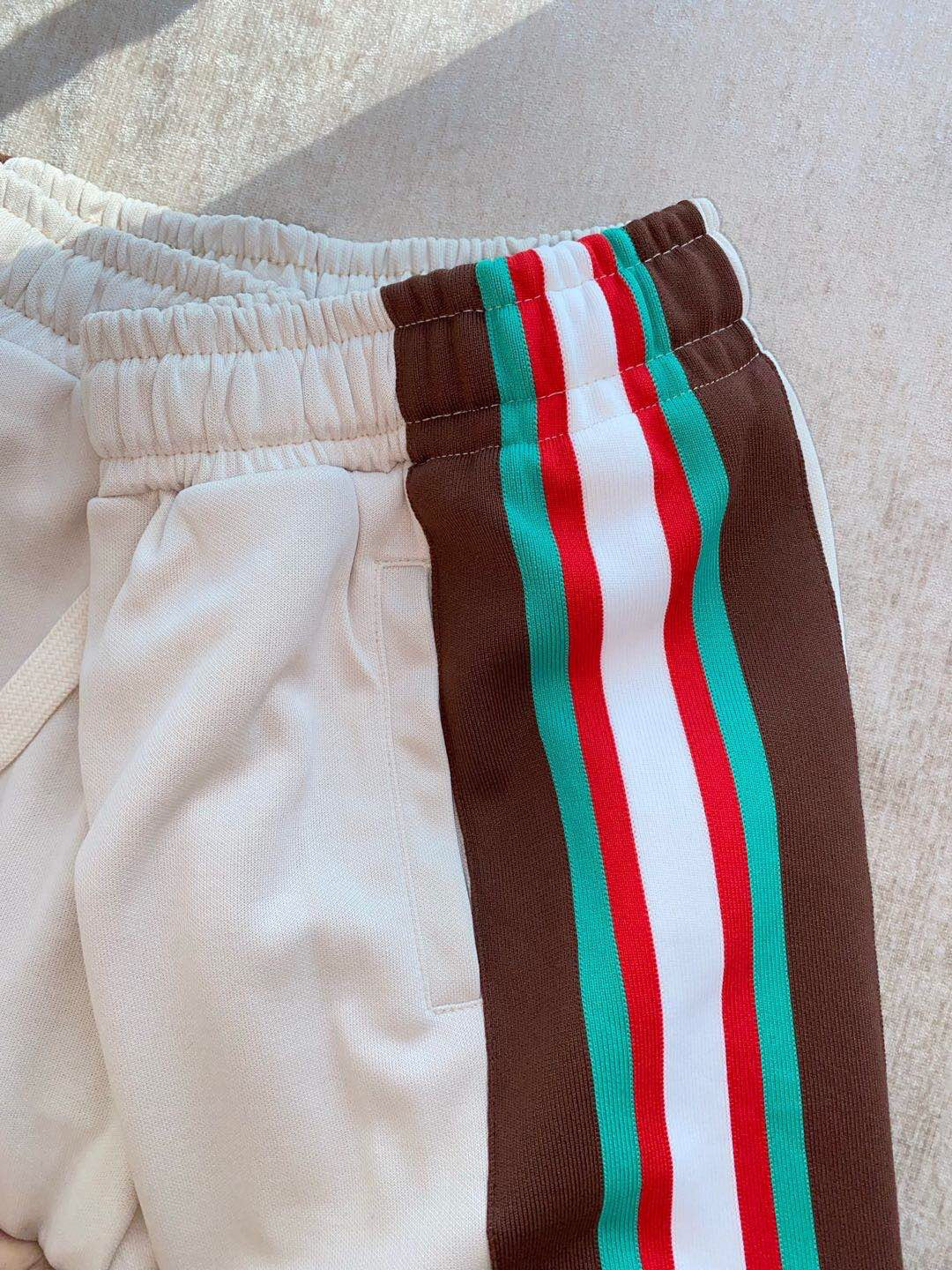 Schwarzer Jersey mit Seitenstreifen und Kordelzug – Herren
