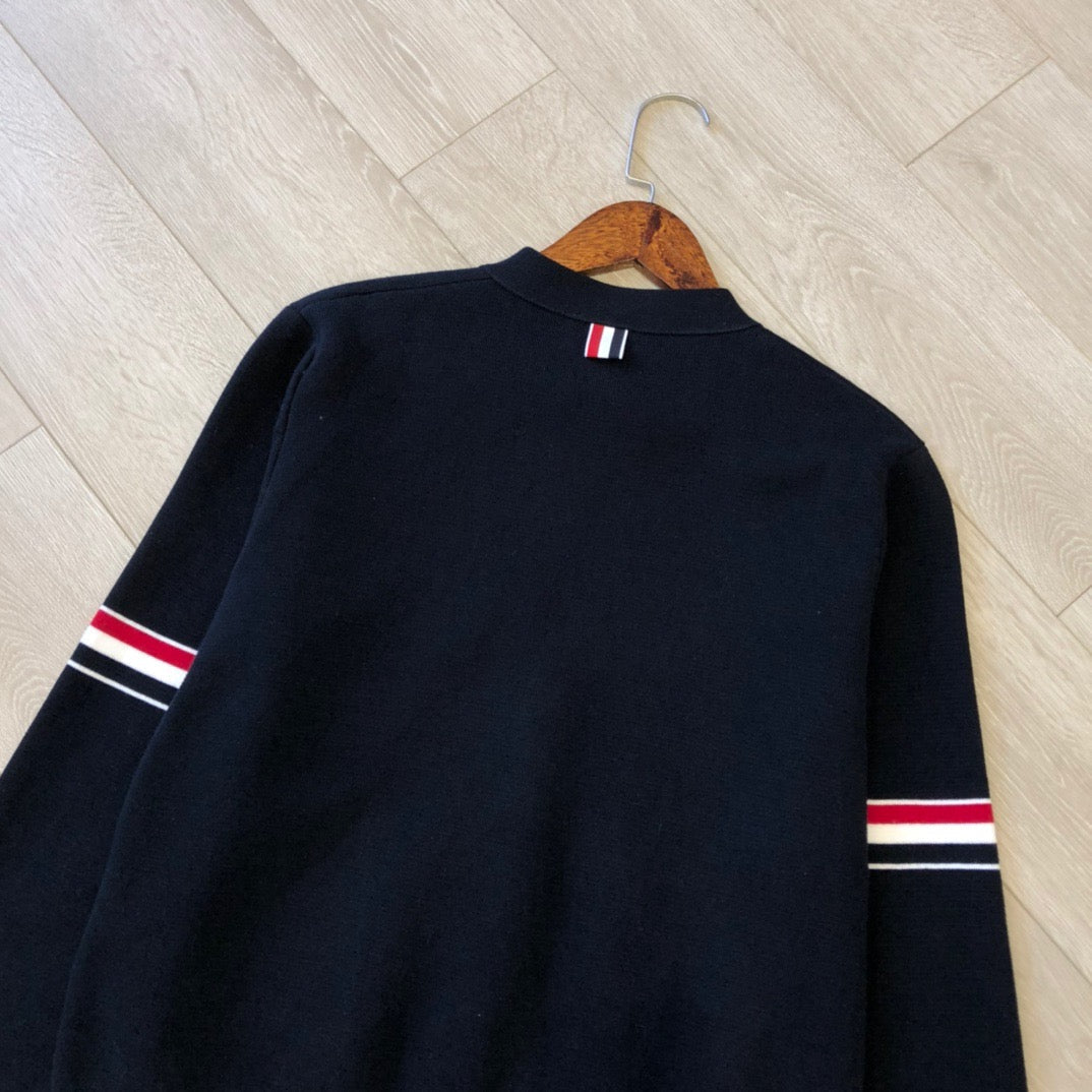 Marineblauer Cardigan mit Ärmelstreifen aus Wolle – Herren