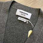 Marineblauer Cardigan mit Ärmelstreifen aus Wolle – Herren