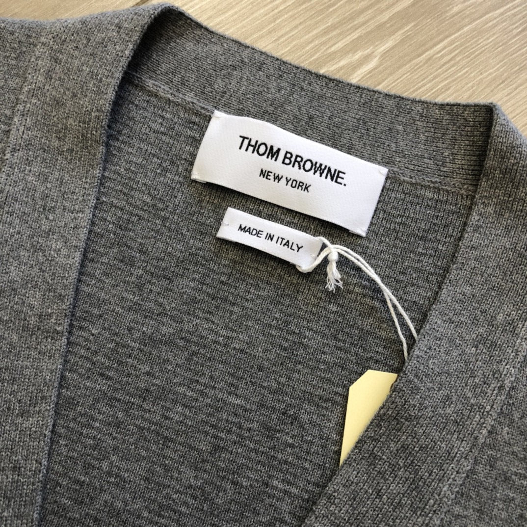 Marineblauer Cardigan mit Ärmelstreifen aus Wolle – Herren