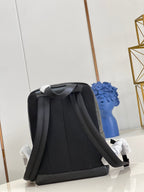 Schwarz-grauer Rucksack