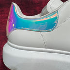 Weiße Turnschuhe