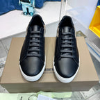 Schwarze Leder-Low-Top-Sneaker mit Kontrastsohle – Herren