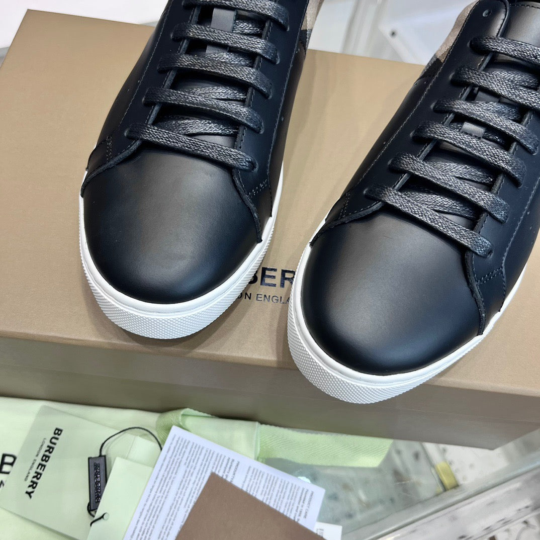 Schwarze Leder-Low-Top-Sneaker mit Kontrastsohle – Herren