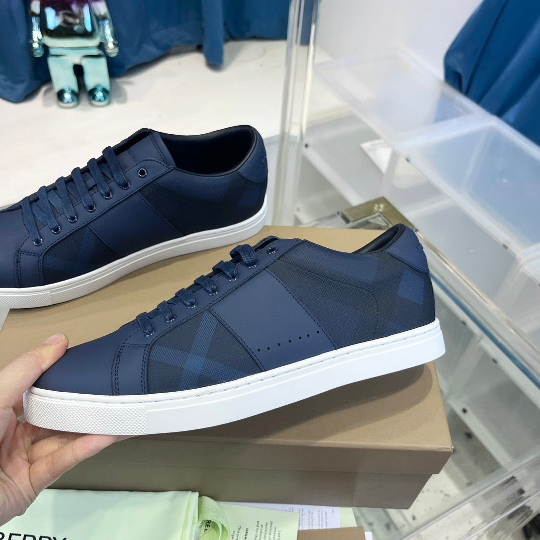 Navy Leather Contrast Sole Low-Top - Men's